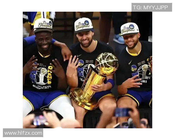 勇士队豪掷19亿美元创奢侈税新高成功争夺附加赛资格 勇士队豪掷19亿美元创奢侈税新高成功争夺附加赛资格