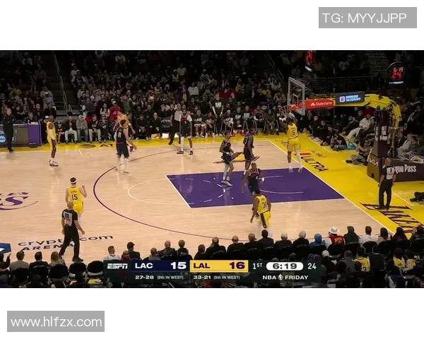 快船与湖人精彩对决比赛录像回顾及精彩瞬间分析