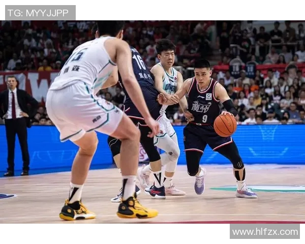 2021年CBA季后赛精彩对决广州队迎战山西队全力争夺晋级机会 2021年CBA季后赛精彩对决广州队迎战山西队全力争夺晋级机会