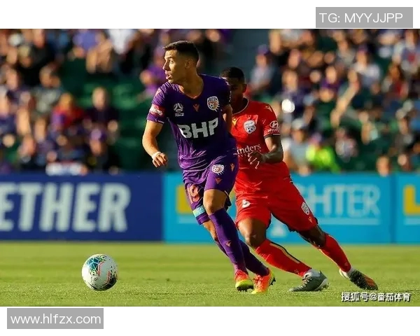 伯斯光荣与阿德莱的激烈对决展现足球魅力与团队精神的巅峰较量